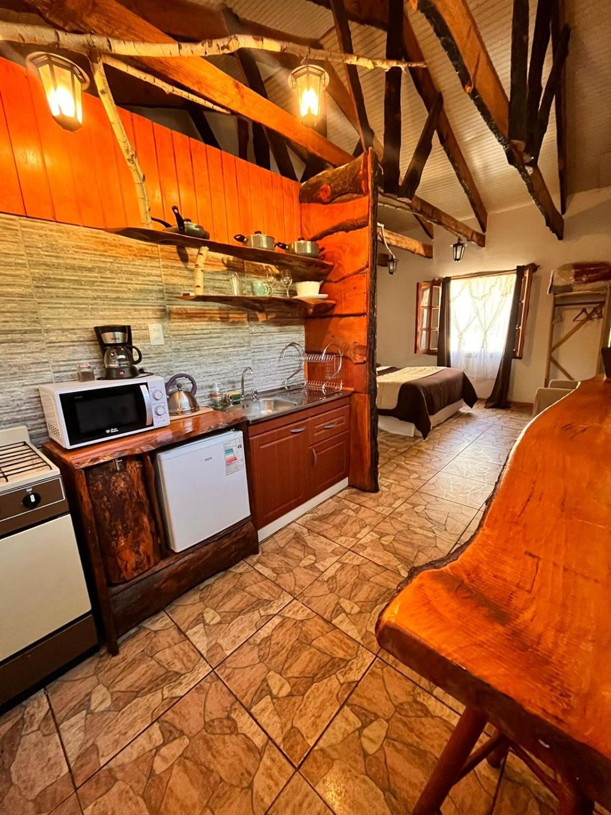 El Encanto Del Manzano & Espacio Vittalia Bed & Breakfast